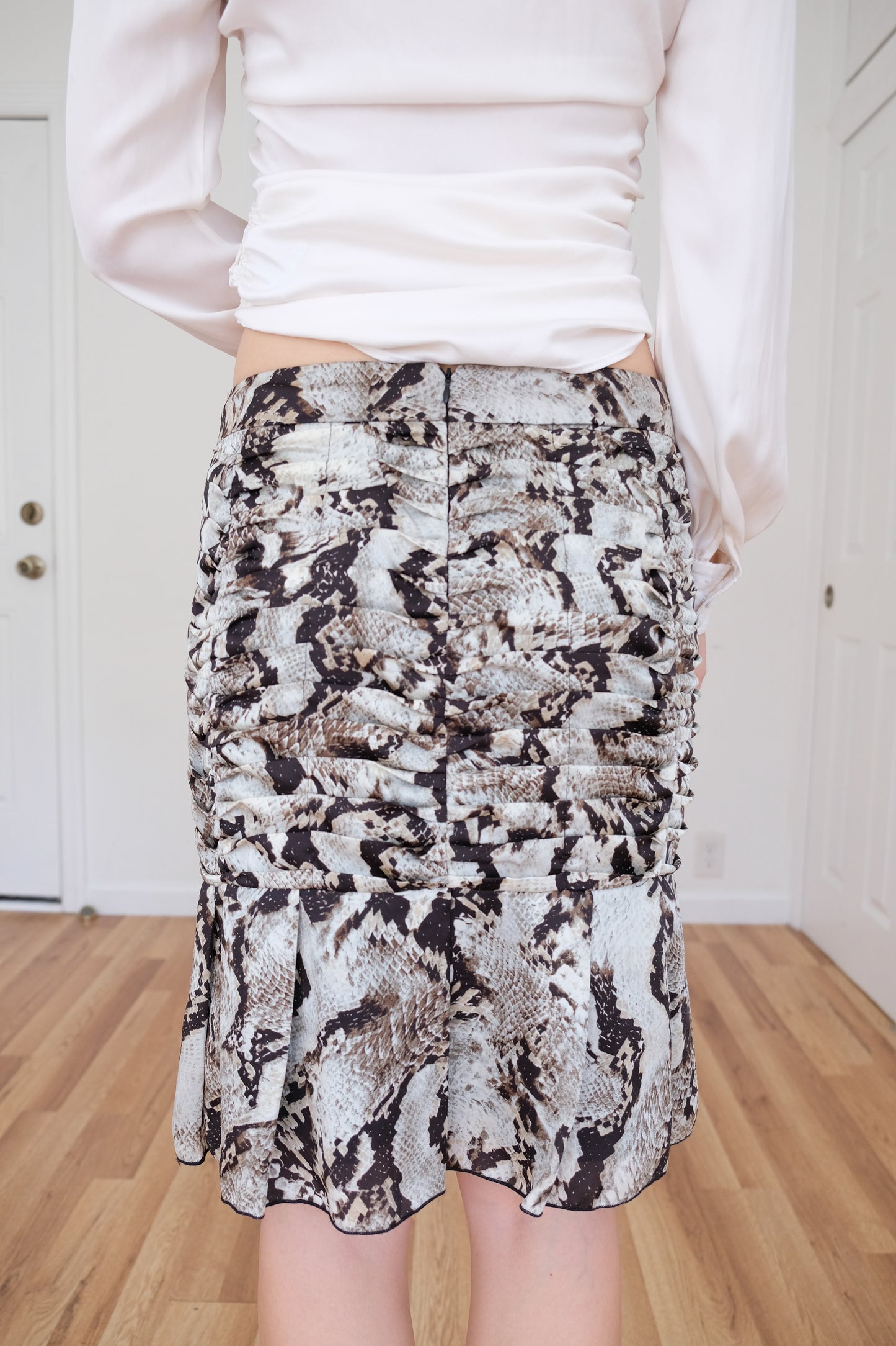 ALBERTO MALAKI | SNAKE PRINT RUCHED SKIRT