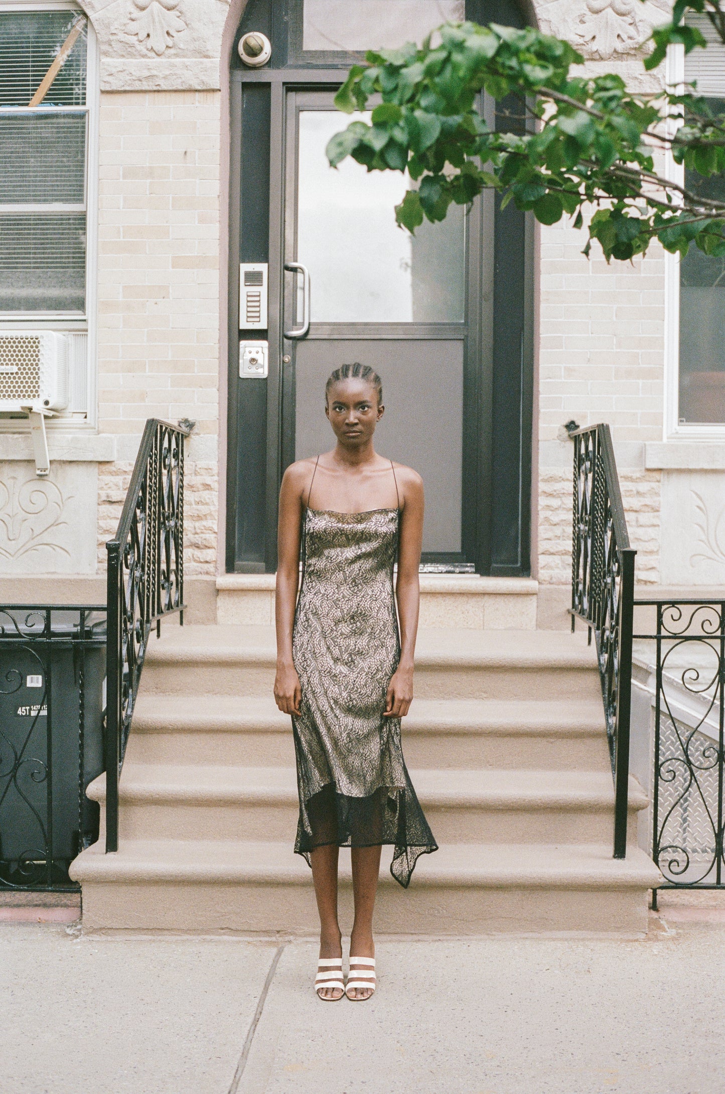 ELIE TAHARI | LACE DRESS