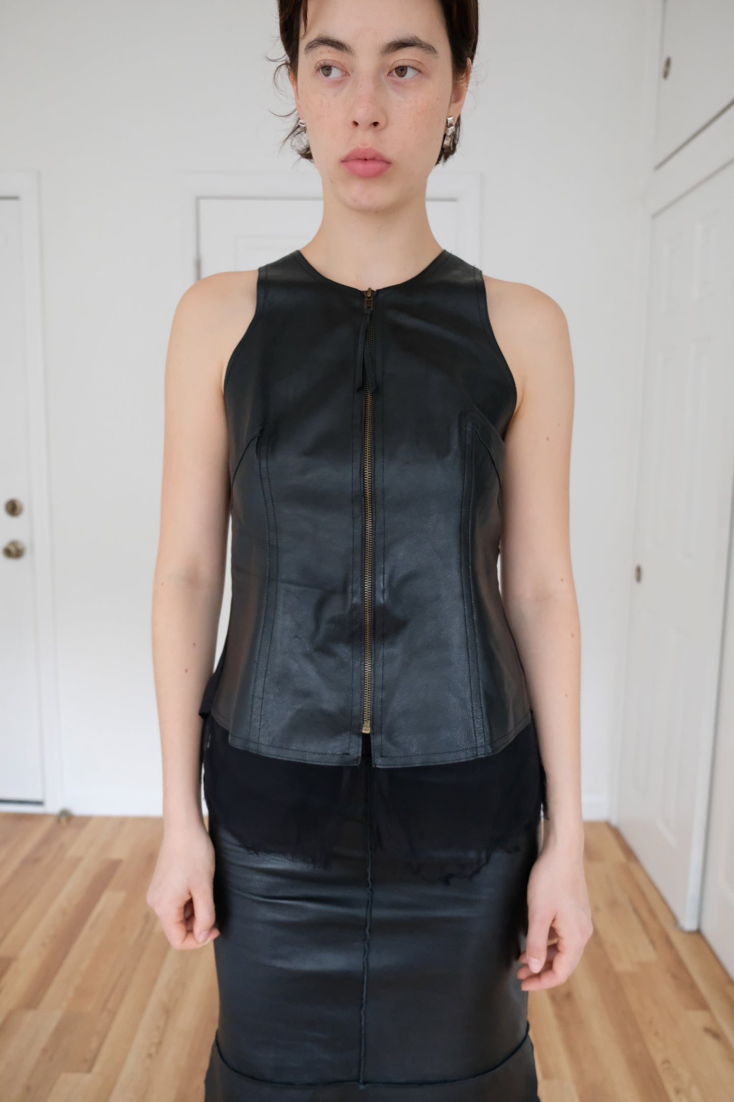 ILLIA | LEATHER SHEER ZIP TOP