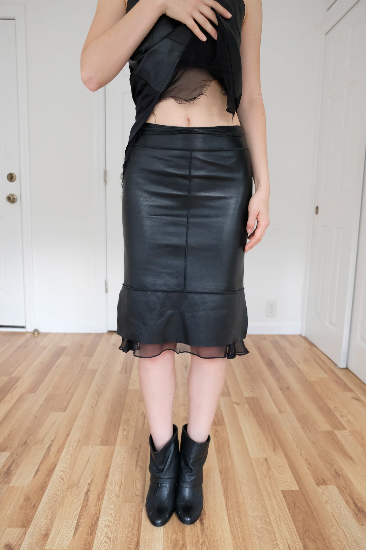 ILLIA | LEATHER SHEER WRAP SKIRT