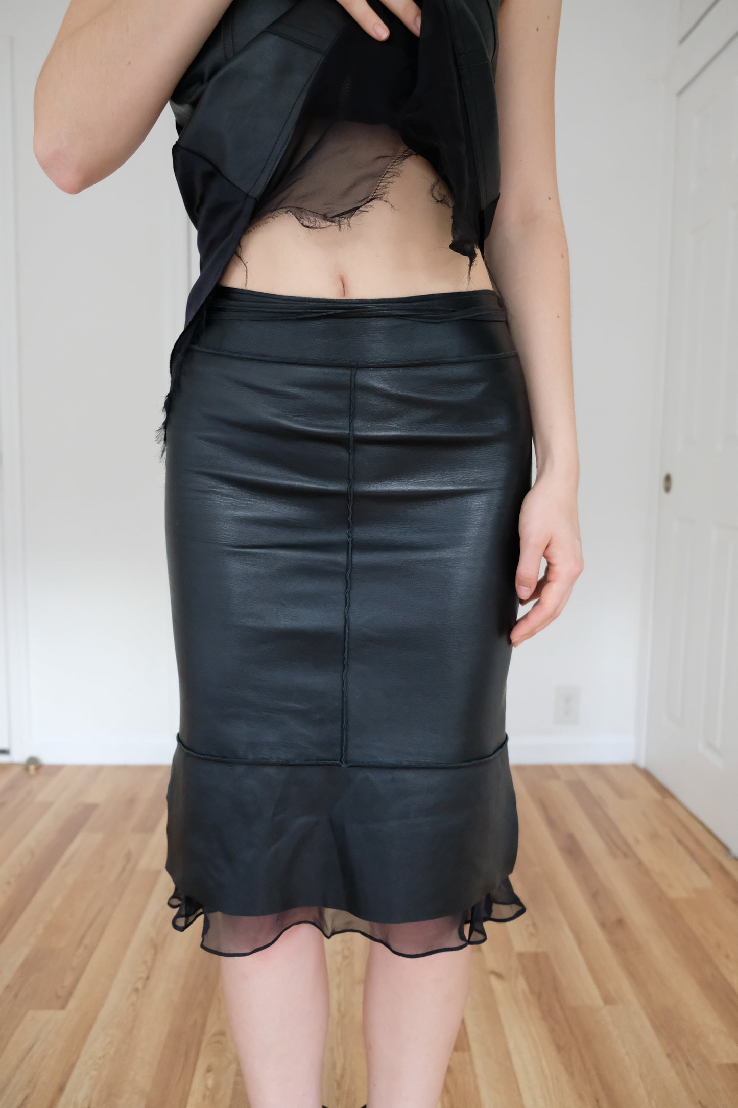 ILLIA | LEATHER SHEER WRAP SKIRT